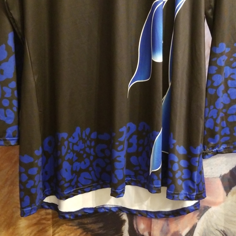 Stretch Tunic - Picture 2 of 3